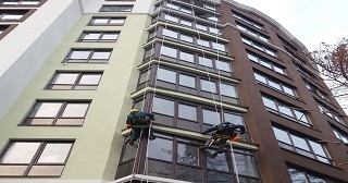 Установка крыши на балкон Каменка цена от 1039 руб. м/2.